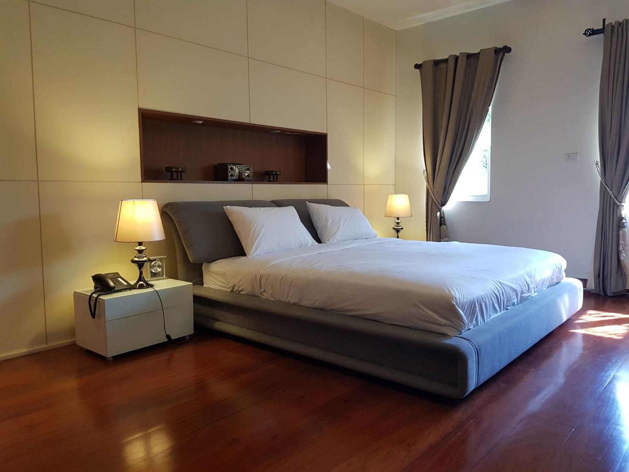 Prompimarn Villa Toscana Bangkok Exteriör bild